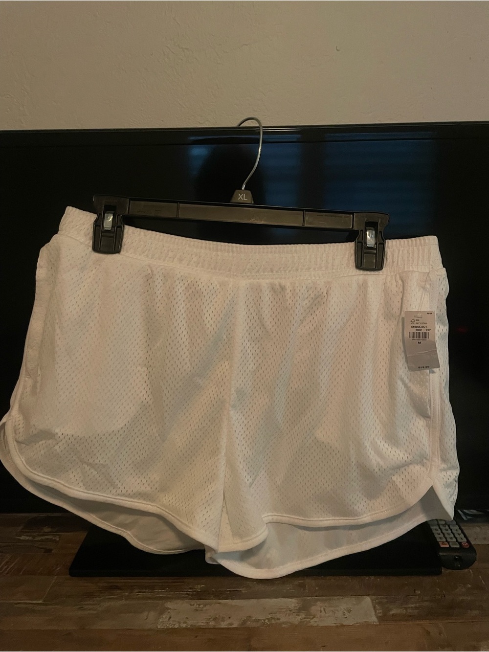 Old Navy Size Med Women’s White Mesh Athletic Shorts